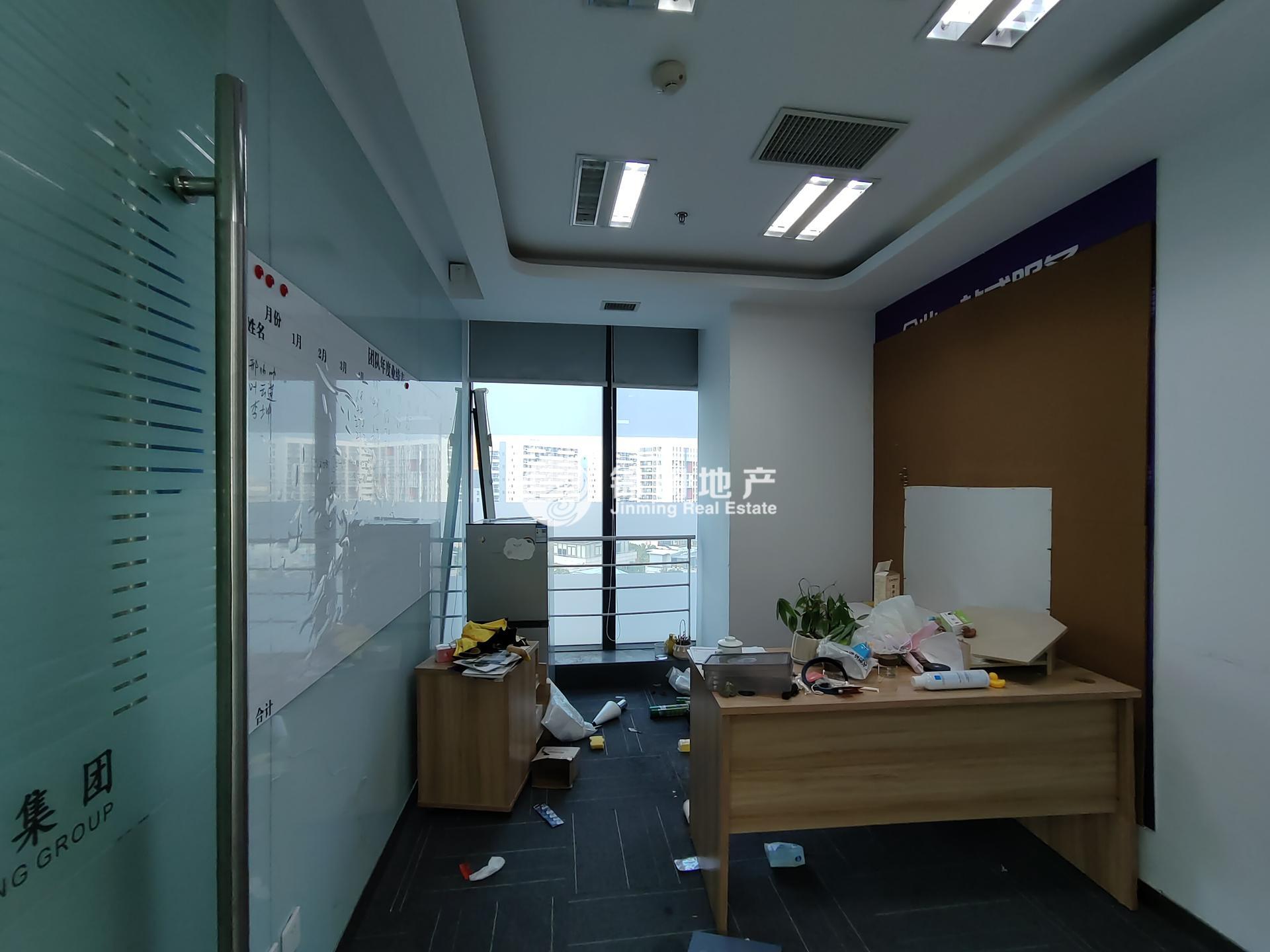 张江世和商务中心155平米写字楼出租